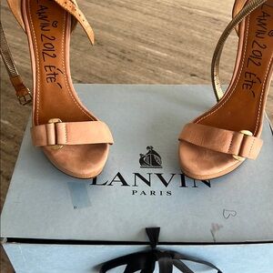 Lanvin Tan Stiletto Heels Elegant Design